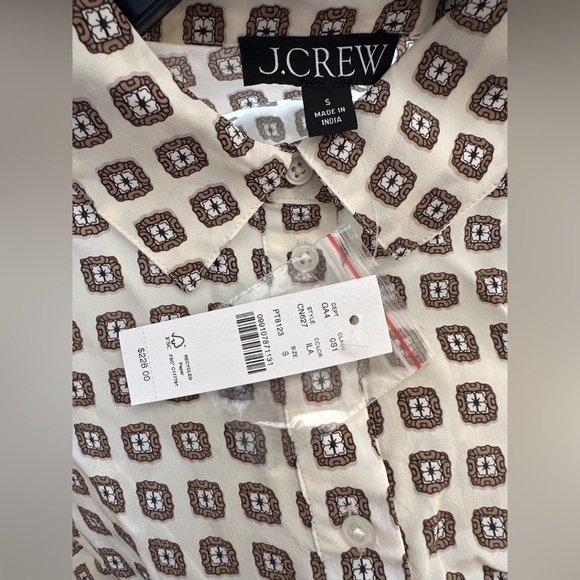 New Amelia shirt-dress in foulard print - Picture 14 of 14